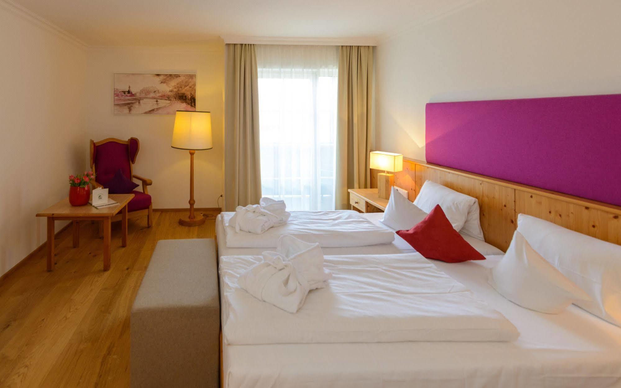 Hotel Walserwirt Екстериор снимка