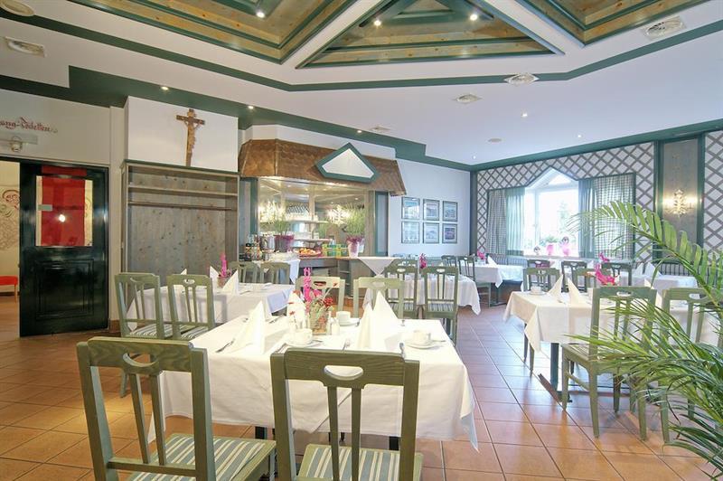 Hotel Walserwirt Екстериор снимка